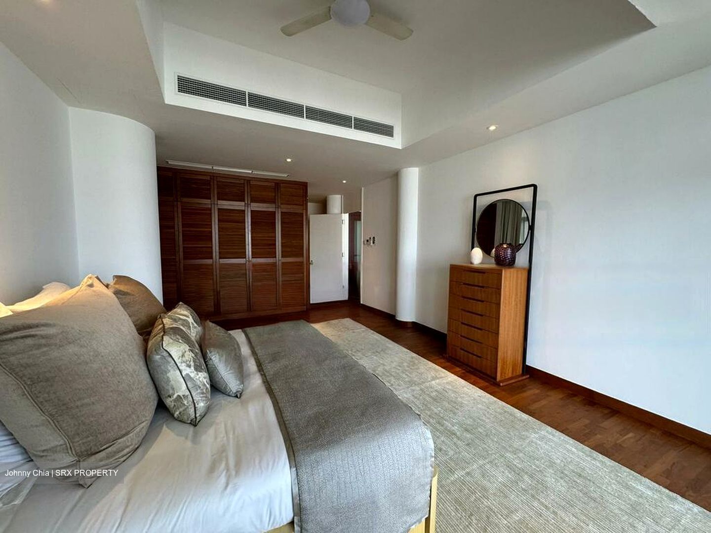 The Colonnade (D10), Condominium #528028801